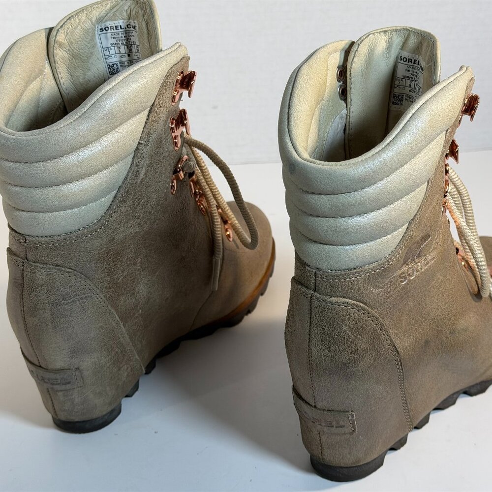 Women's size 7 Sorel Boots - Picture 3 of 16